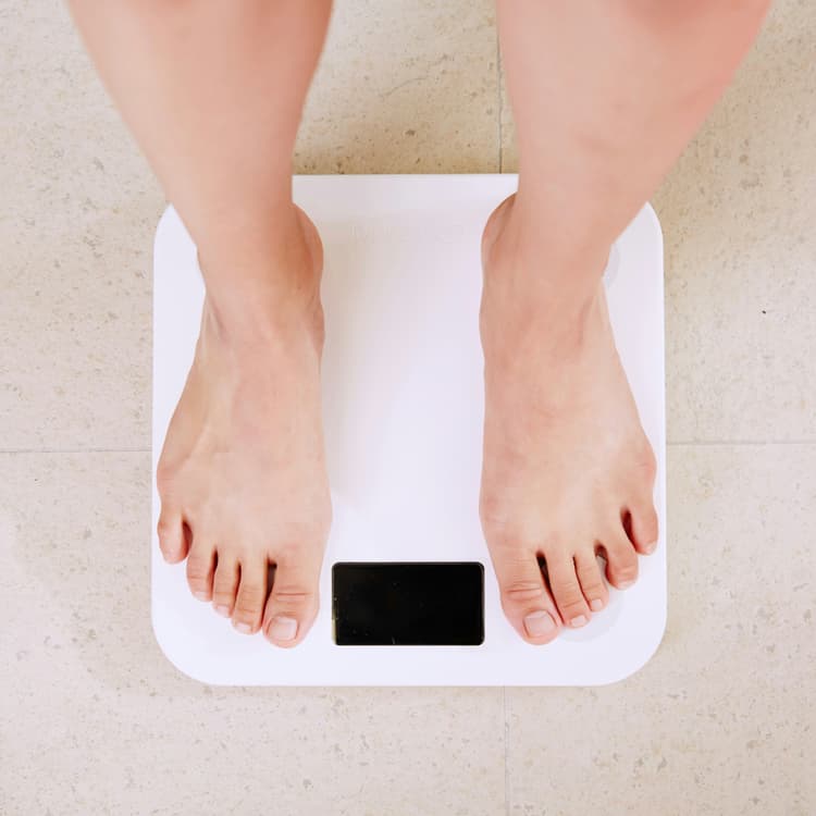 Cover Image for I Weighed Myself Every Day for a Year. Here’s What I Learned.