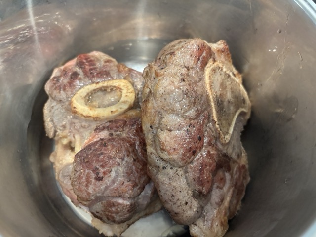 Place the shanks in the Instant Pot