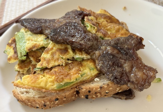 Scrambled Eggs with Zucchini and Flanken Style Beef Ribs