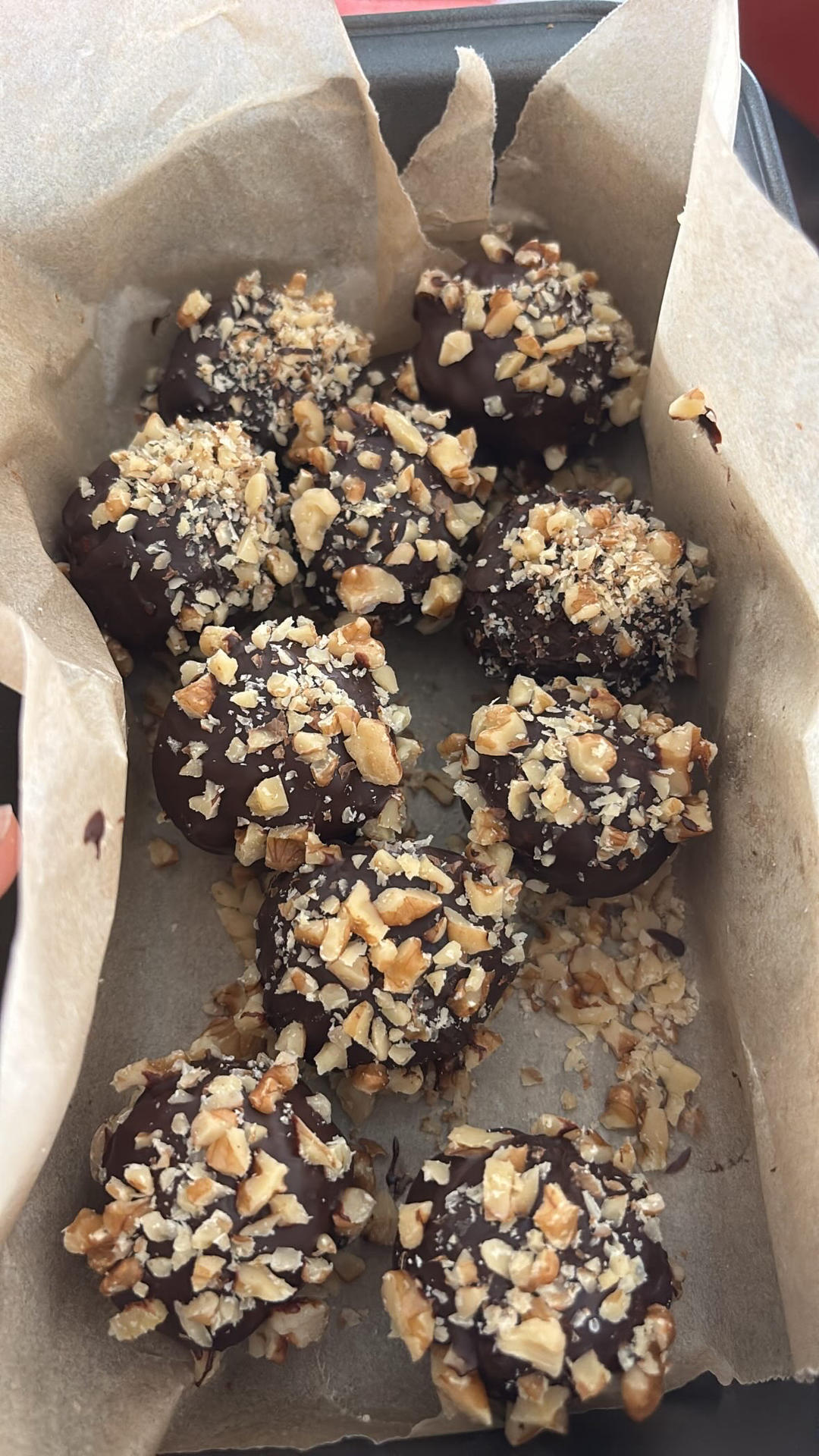 Extra crushed nuts finish
