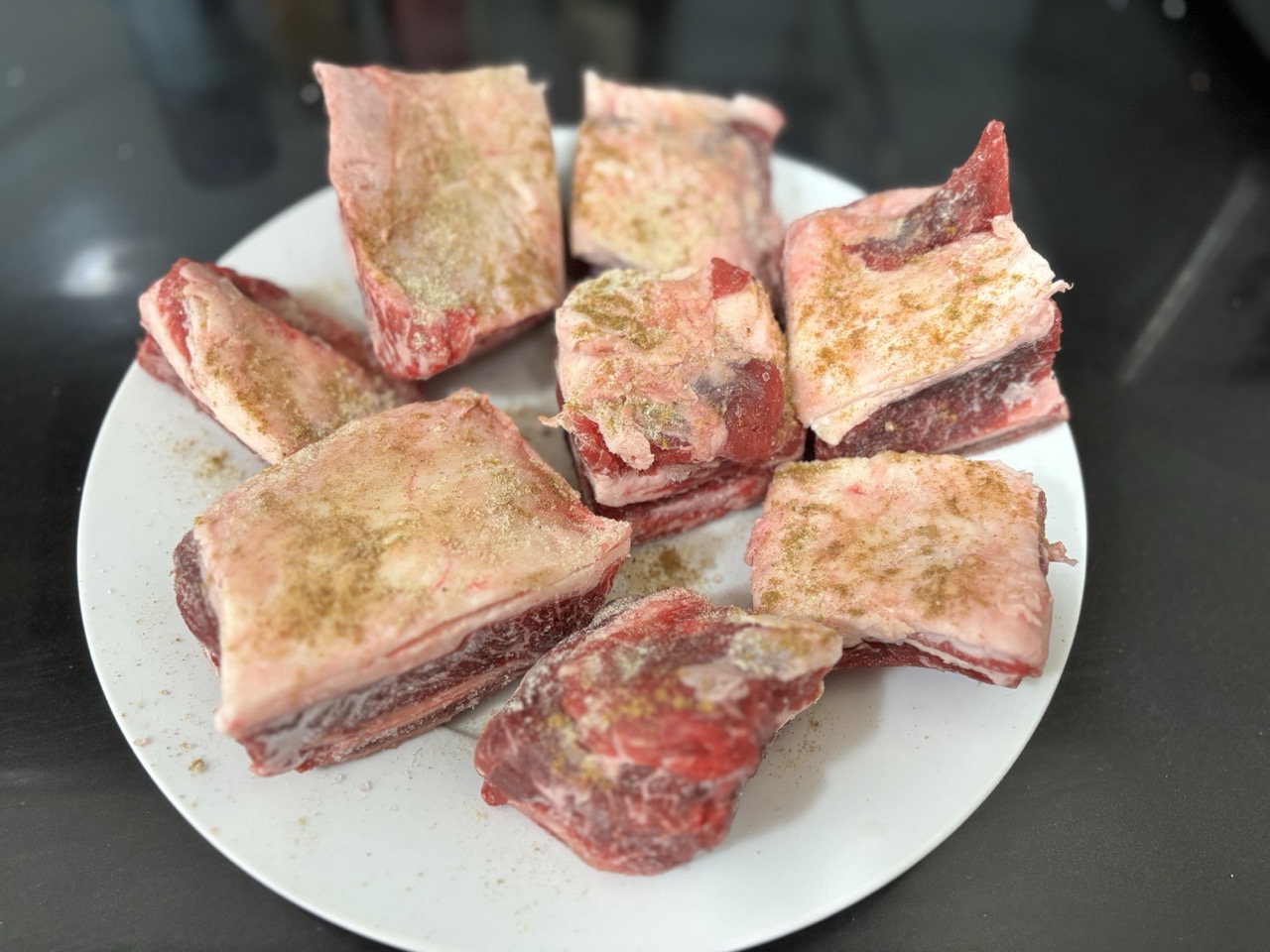 Marinated beef ribs